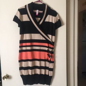 Long sweater very comfortable and stylish size extra-large